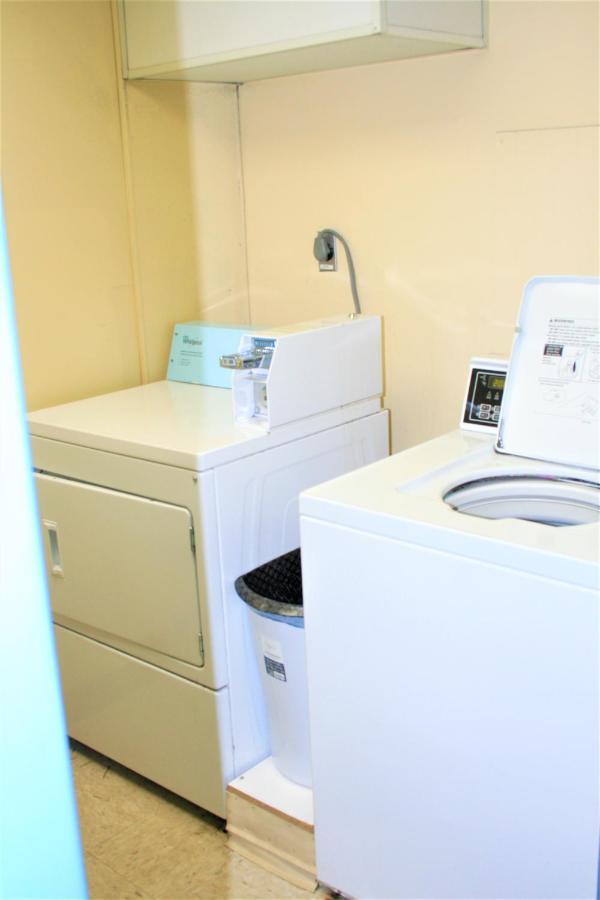 Quality Inn & Suites Kearneysville - Martinsburg Eksteriør billede