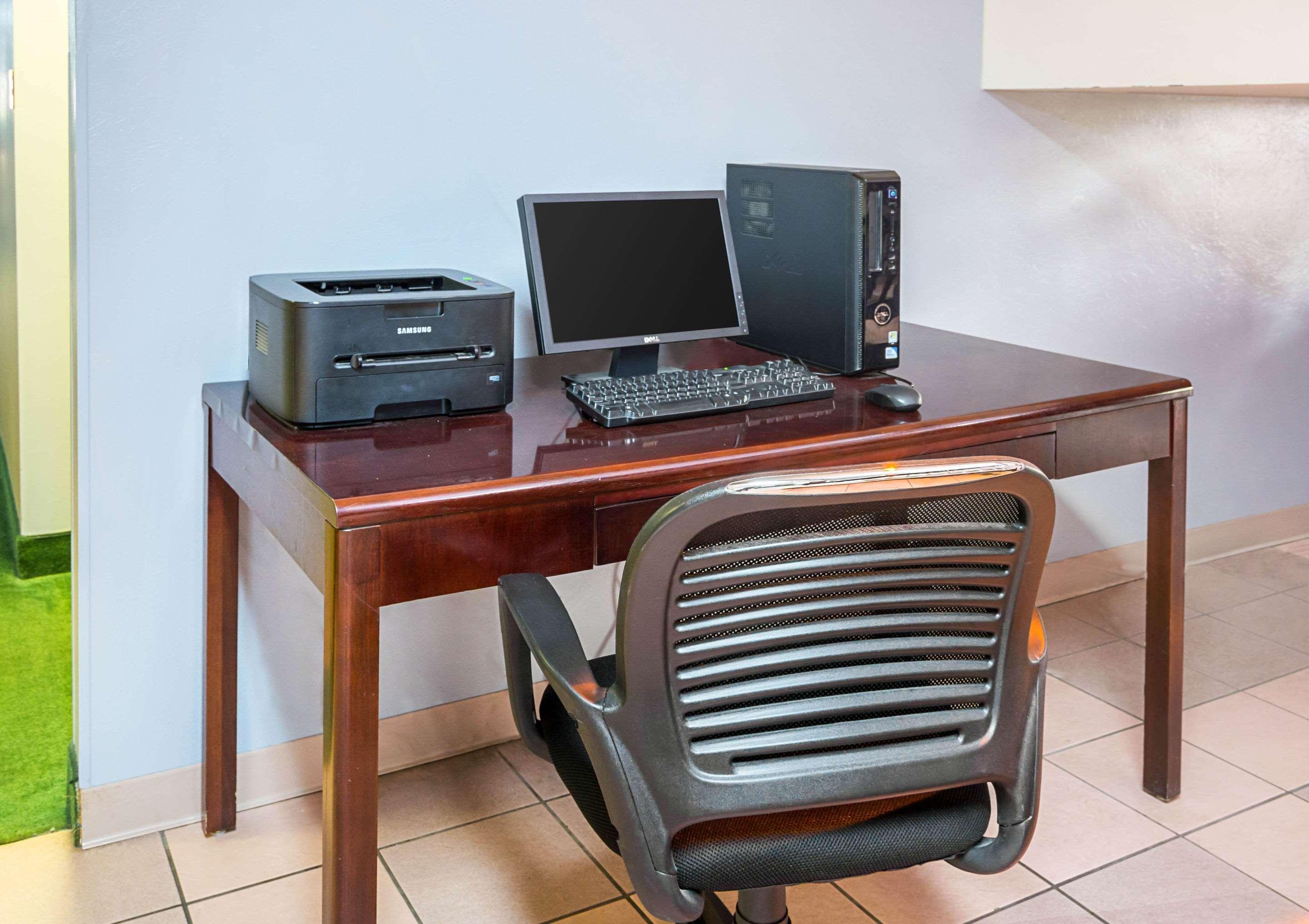 Quality Inn & Suites Kearneysville - Martinsburg Eksteriør billede